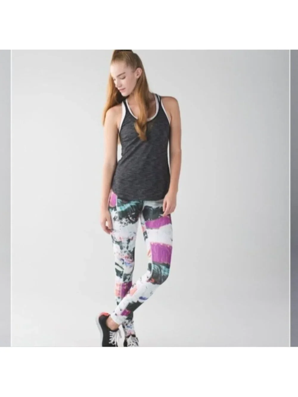 Lululemon Speed Tight III *All Full-On Lux. Pigment Wave Multi / Blk/ Regal plum